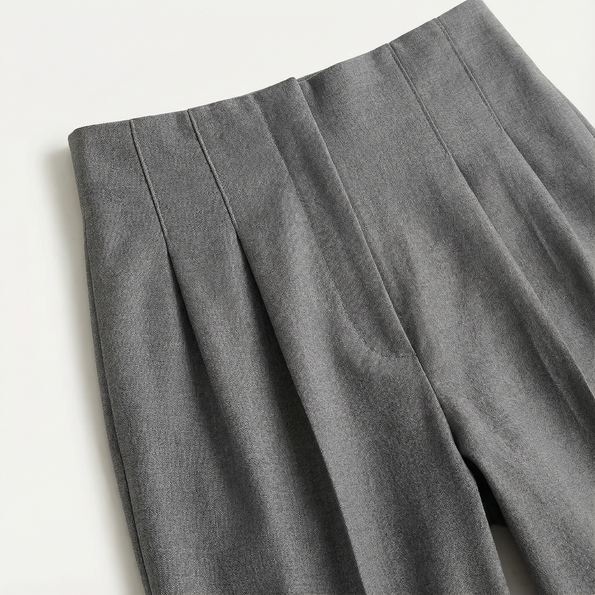 Women’s High-Waist Trousers – Wide-Leg, Formal Design