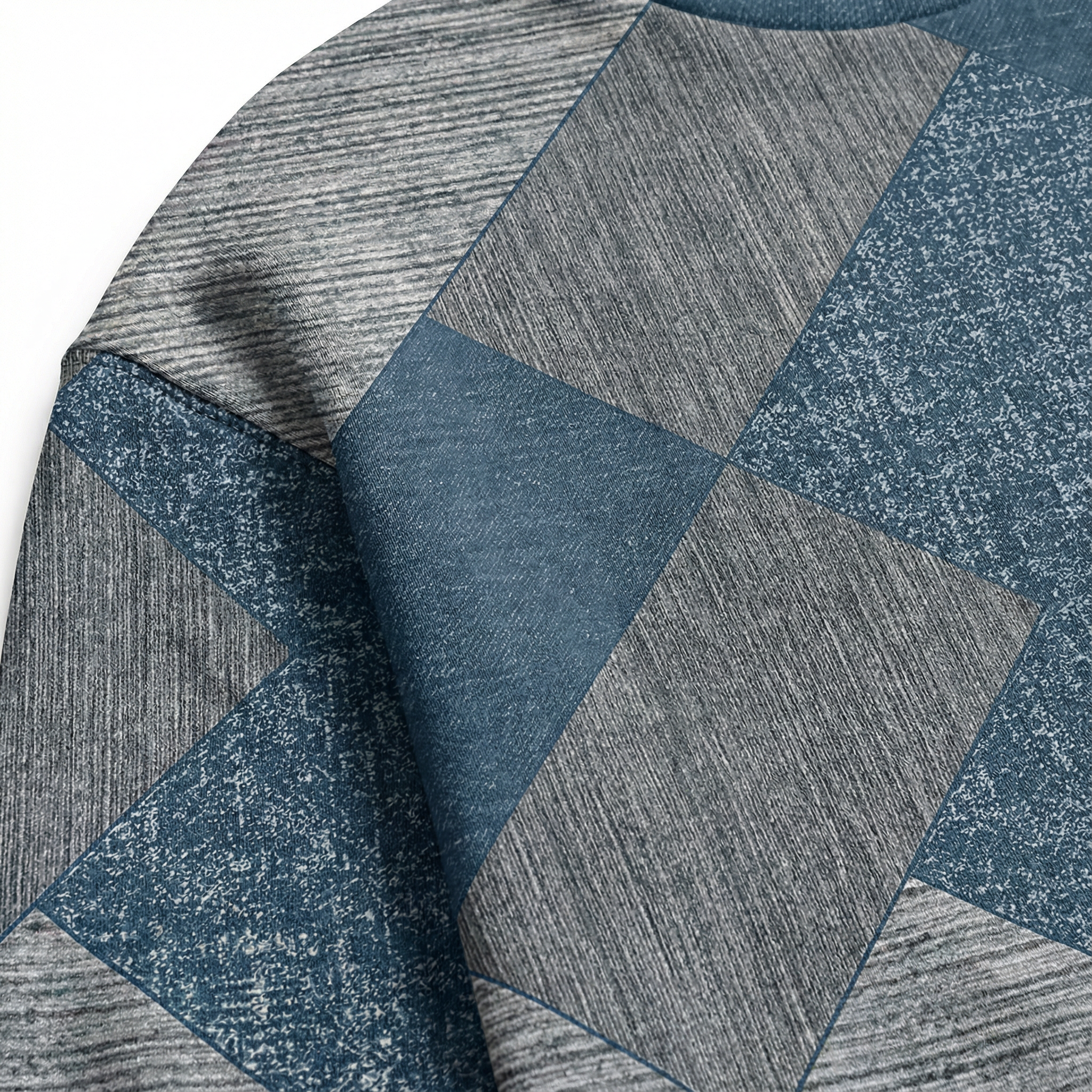 Women’s Long-Sleeve Sweater – Geometric Pattern