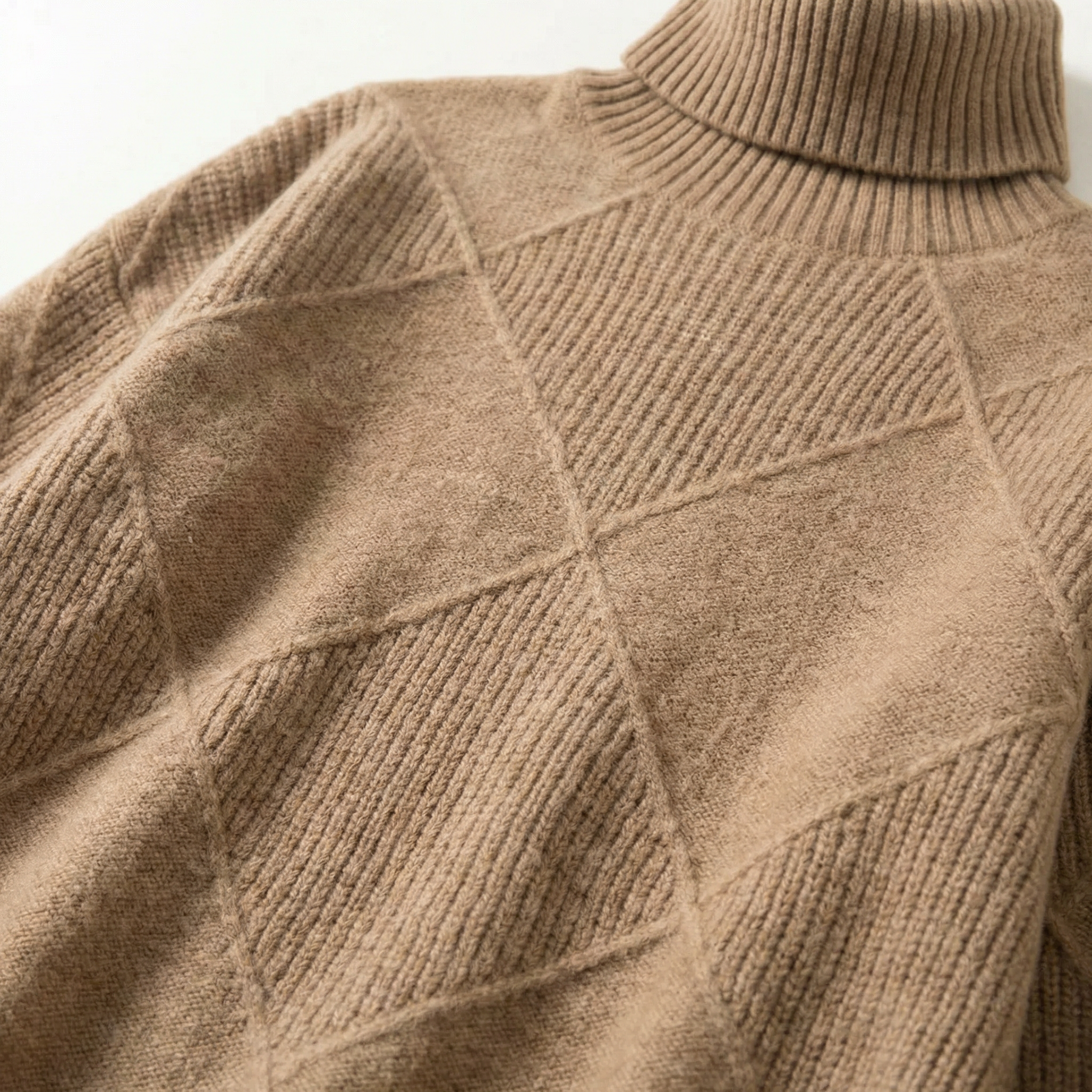 Women’s Long-Sleeve Sweater – Textured Pattern