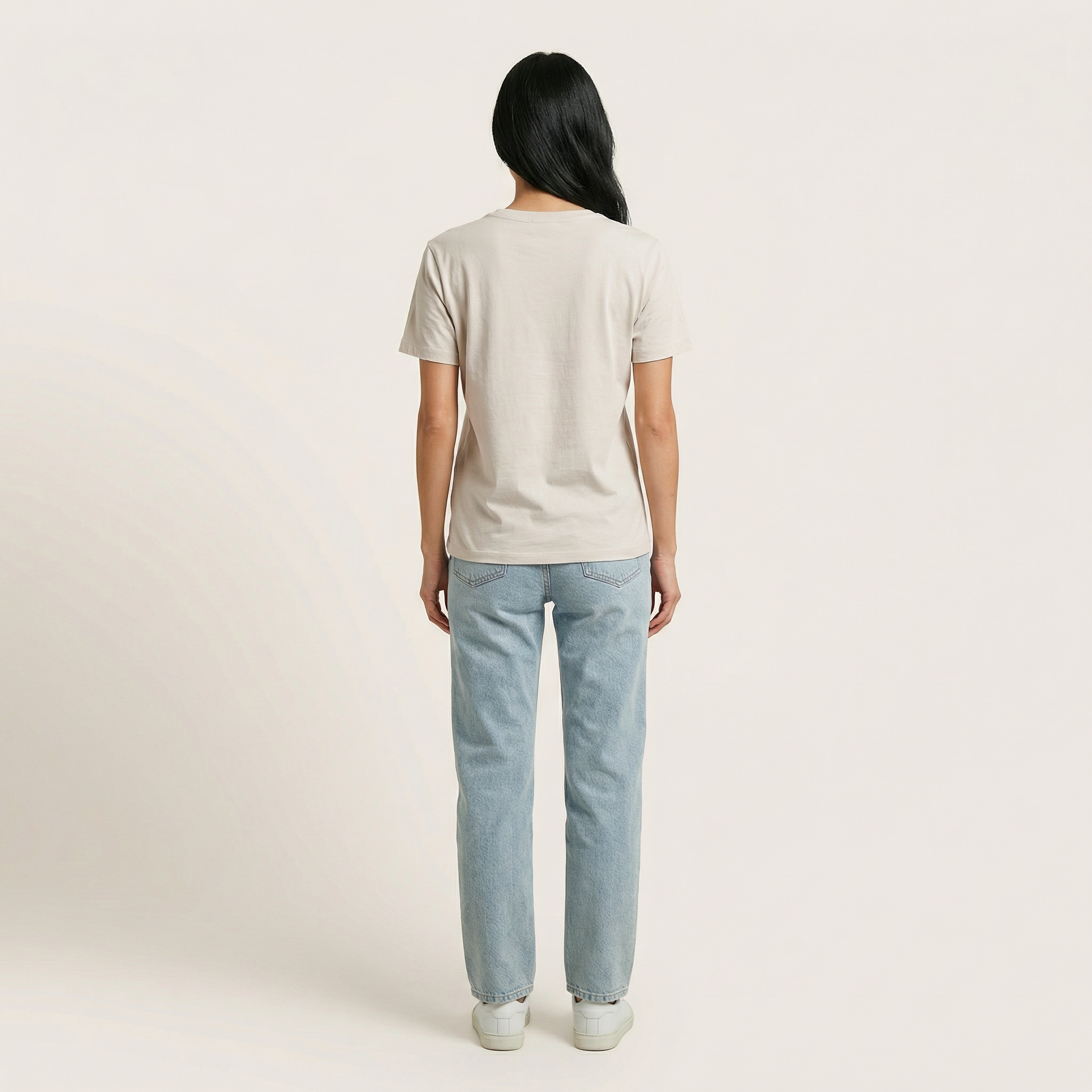 Women’s Full-Length Jeans – Straight Leg Style