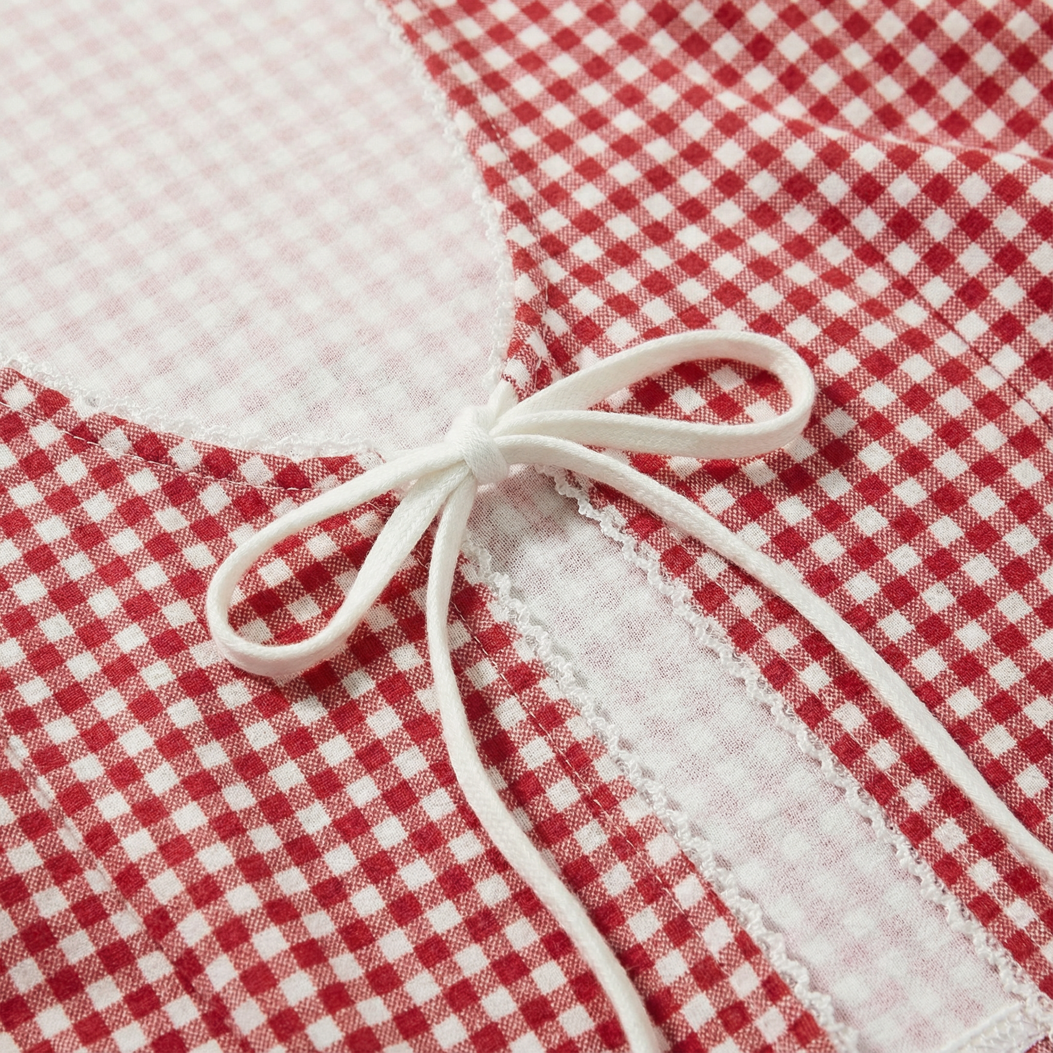 Women’s Two Piece Set – Tie Front Crop Top and Slim Fit Capri Pants